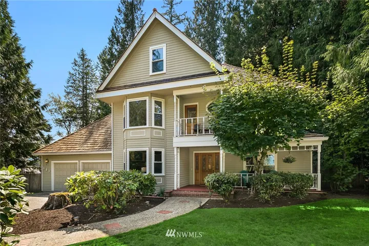 Stunning, light-filled home has been tastefully updated Located on a quiet cul-de-sac location in desirable Tree Farm neighborhood and resonates with personal charm and contemporary features.