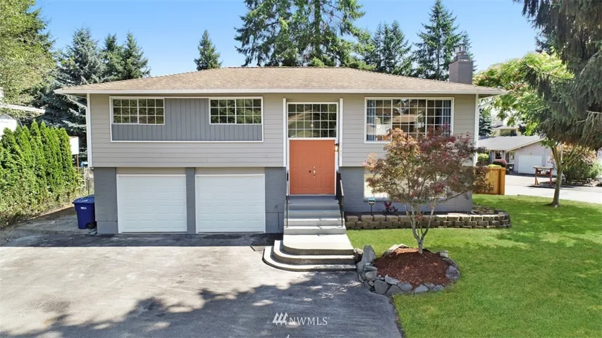 Spacious Mid Entry Home all remodeled and ready to Move In