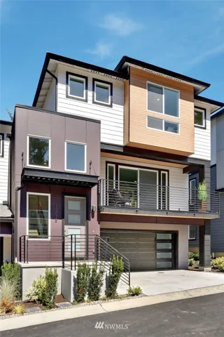 Angle from the left of this gorgeous modern NW inspired exterior.  This is photo of the actual home that is represented by this listing.