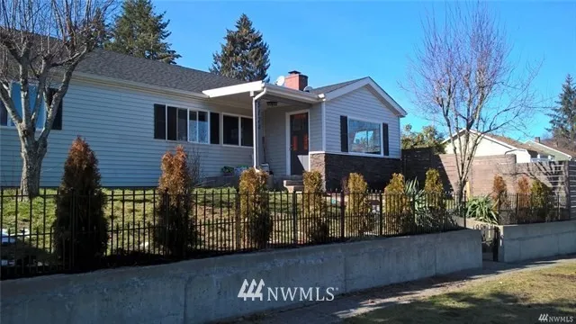 Updated 4 bed 2 bath Rambler with big 2 car detached garage