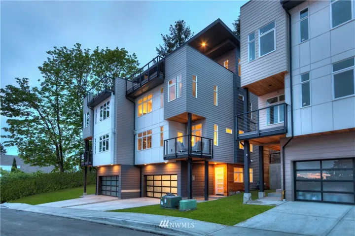 Home not yet build. Photos are of a different unit and different plan. Images are for illustrative purposes only.