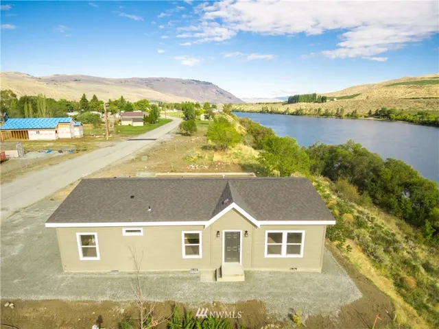 Huge views, no maintenance!