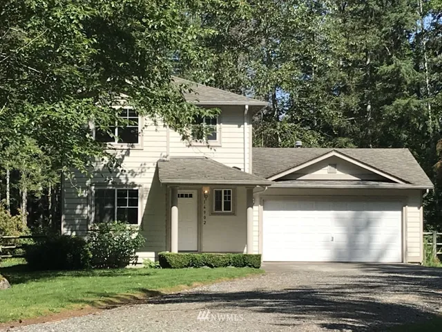 Opportunity is knocking, answer the door... Built in 2001, this 1,302 SqFt 3 bedroom (plus bonus room), 2.5 bath home sits on just over an acre of beautiful level property. See this home today, don't let this one slip away...