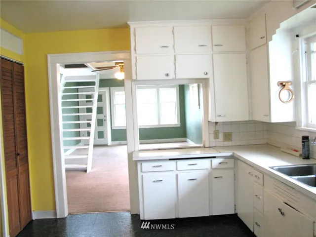 1170