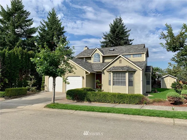 Corner lot on a cul-de-sac, this home features 4 bedrooms and 2.5 baths. 2 car garage with a laundry room pass through with plenty of room for storage. Brand new garage doors and roof!