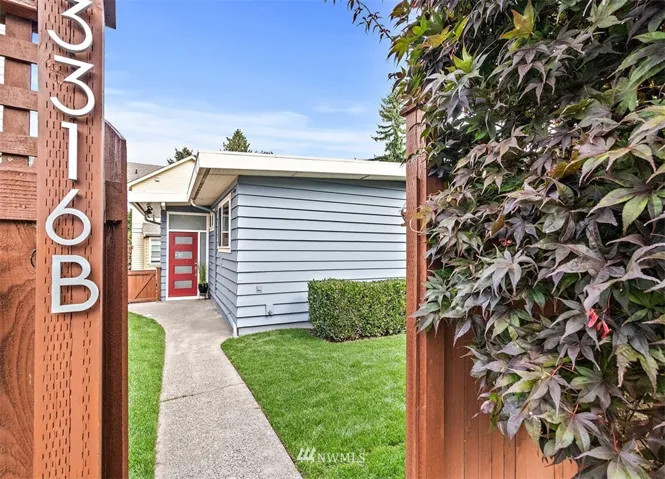 Welcome home! They don't build them like this anymore! Square footage you will be hard pressed to find with any new construction townhouse.