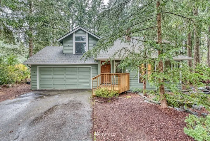 New roof 2017, New exterior paint 2018, private and serene. Small neighboorhood with green belt behind. RV parking on side of house.