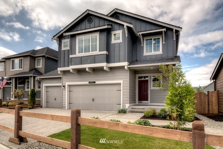 ALL PHOTOS REPRESENTATIVE. MAY DEPICT COST ADDED OR UNAVAILABLE FEATURES.