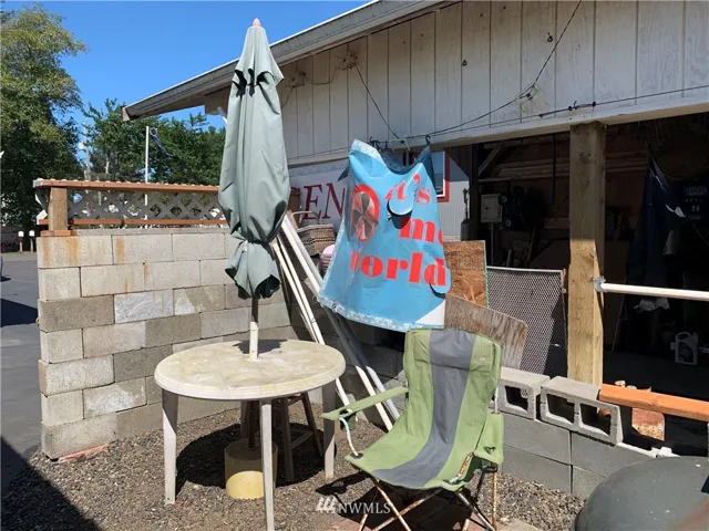 1170
