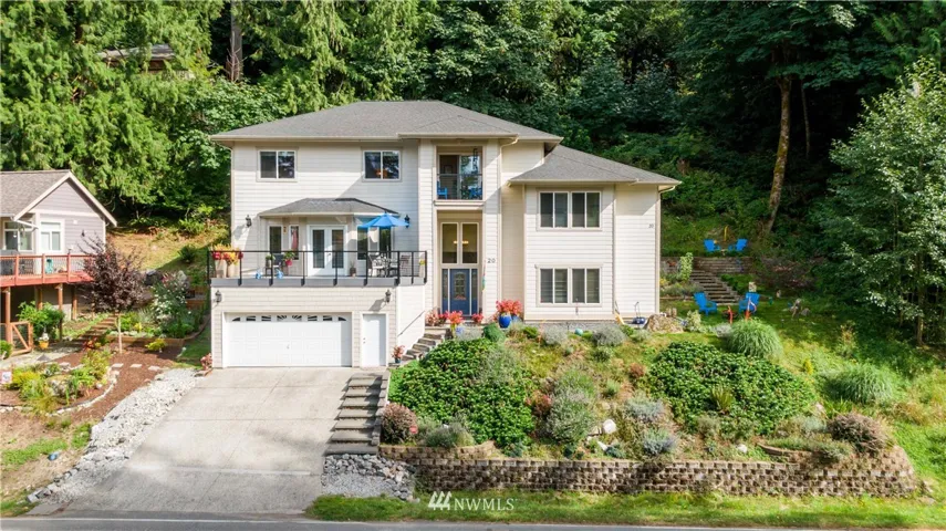 Welcome to 20 Lake Louise Drive, an immaculate home situated on a sunny lot.