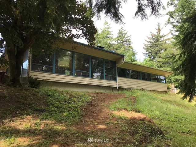 Nestled in the trees on a hilltop, you will feel like you are in a National Park!
