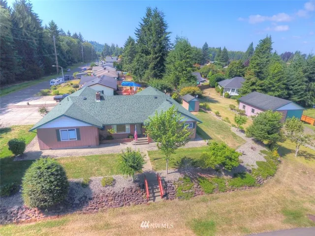 Welcome home to 1132 Paisley Way in the desirable Highlands II community.  Enjoy almost 1/2 acre with your own 32 x 36 insulated, detached shop.