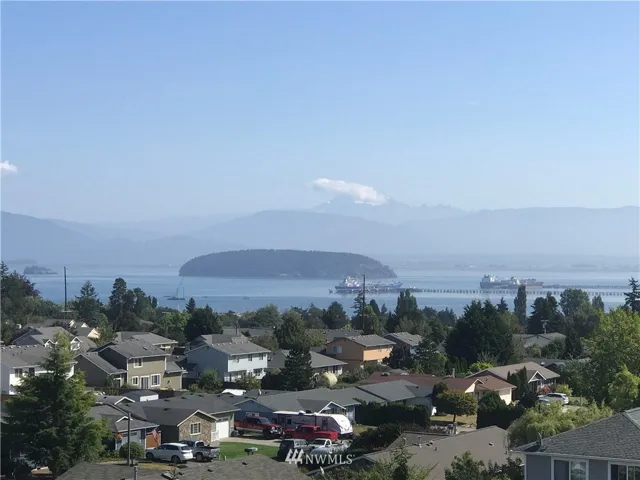Spectacular views!!! Mt. Baker even tried to peak out just a little!