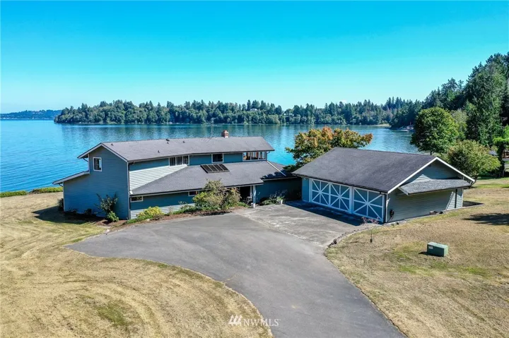 Lovely low bank waterfront home