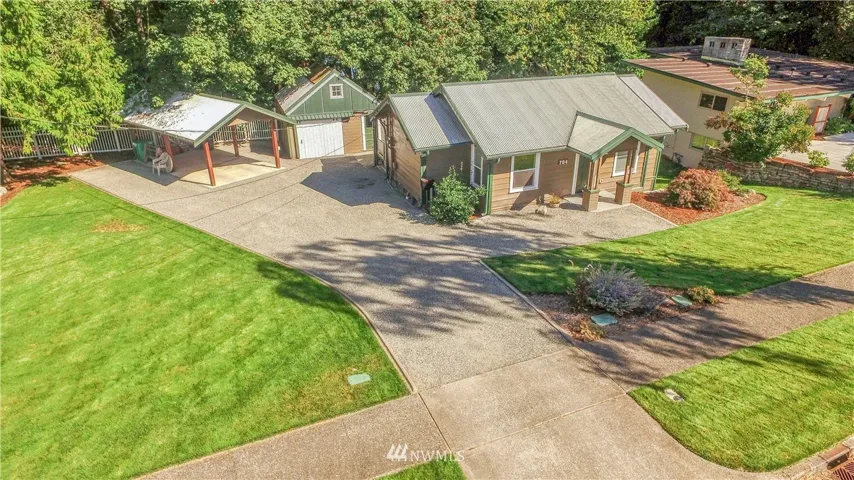 Charming Westside Home...completely updated with attention to detail. Spacious lot that over looks the ravine with seasonal views of Capitol Lake and state buildings.