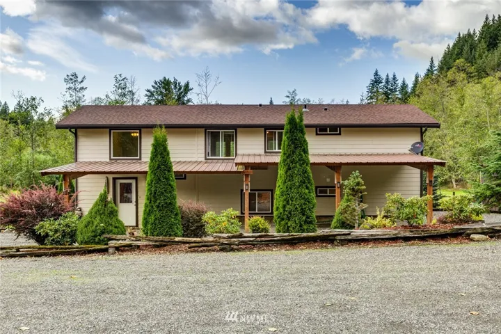 Welcome to 5319 Salmon Ridge Lane.