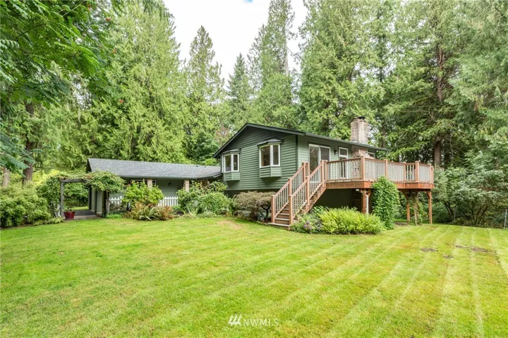 You will pinch yourself to make sure you are not dreaming when you drive up to this 6 acre "private island".