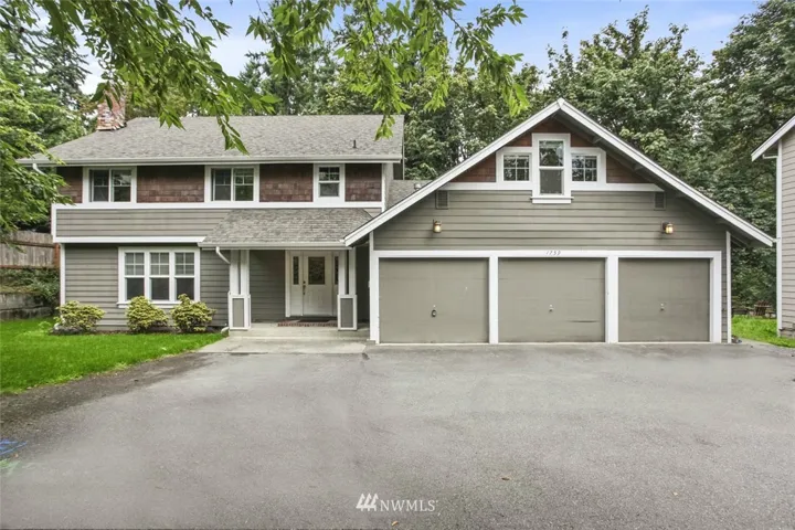 Welcome to this incredible craftsman home, featuring 4 bedrooms and 4 bathrooms. You will enter to beautiful slate and gleaming hardwood flooring throughout the main level. At 3090 sq ft you’ll find room for everyone. Nestled in a quiet setting backing to a green belt and Honey Creek, this home offers a great setting for relaxation or entertaining. The chef’s dream kitchen features quartz counters, black appliances, a Jenn-Air 4 burner gas stove, double ovens, a walk-in pantry, and a sprawling island with tons of bar seating. The open concept between kitchen, dining and living areas will keep you connected with guests and perfect for entertaining. In this home you’ll enjoy many gathering spaces indoor and out.