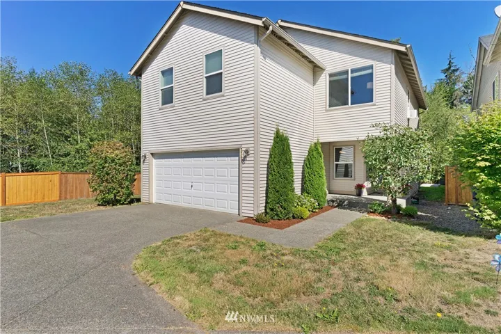 Front of home, tons of parking!