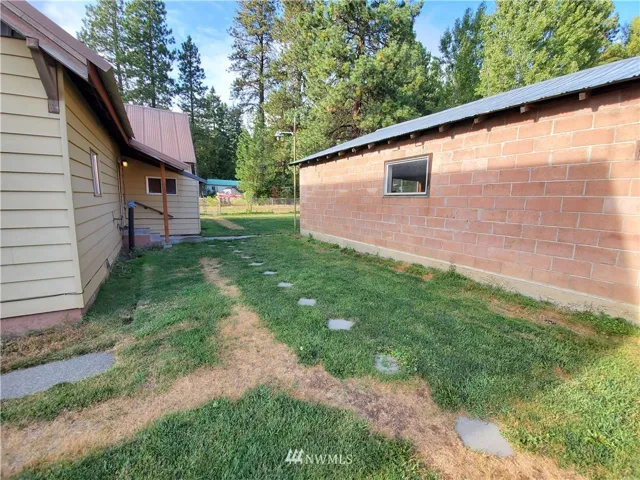 1170