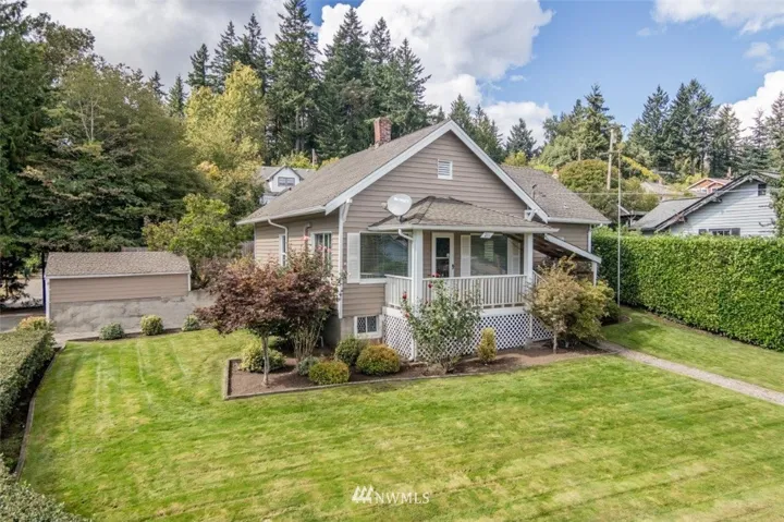 Cute as a button, this home is ready for you!