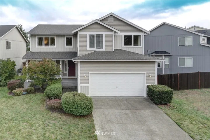 Front Elevation - 2900 sq.ft in Lexington Heights