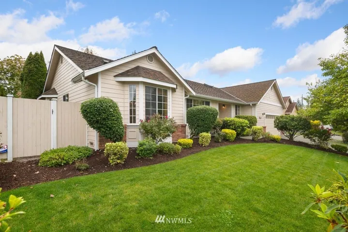 Beautiful one level home with meticulous gardens in an attractive cul-de-sac. You will love this home inside and out. Three bedrooms, 2 full baths and a generous family room with gas fireplace, glass doors and wall of windows overlooking the fenced back yard.