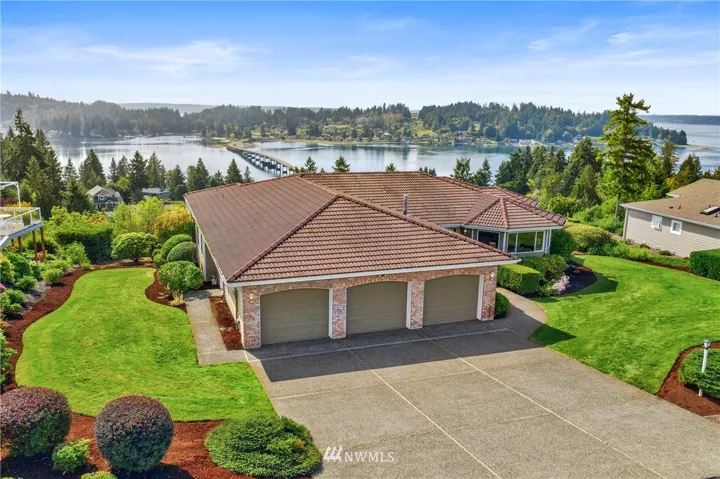 Welcome to arguably the very BEST lot in Eagle Crest.  You can see for miles - the Southern views even extend over Fox Island to Carr Inlet and Lakebay.