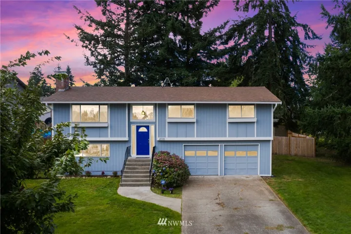 Exterior painted just 2 weeks ago!