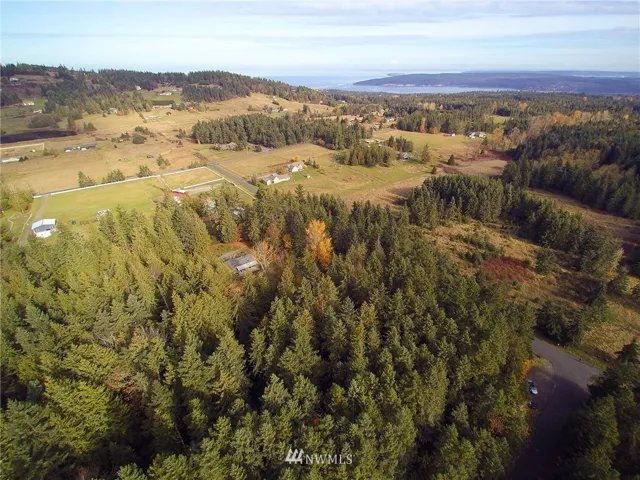 Happy Valley 4.5 Acres with a Well