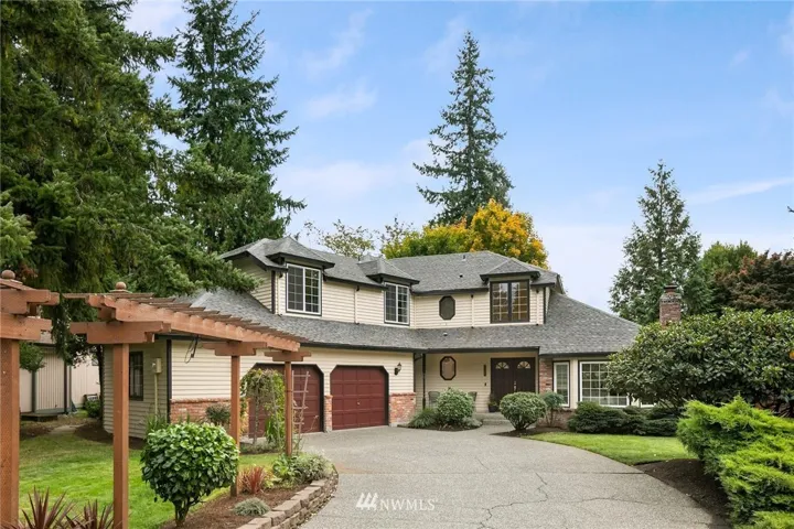 Move-in ready home nestled in a cul-de-sac. Walking trails outside your door! Beautiful trellis in front and smart sprinkler system, smart door locks and lights!