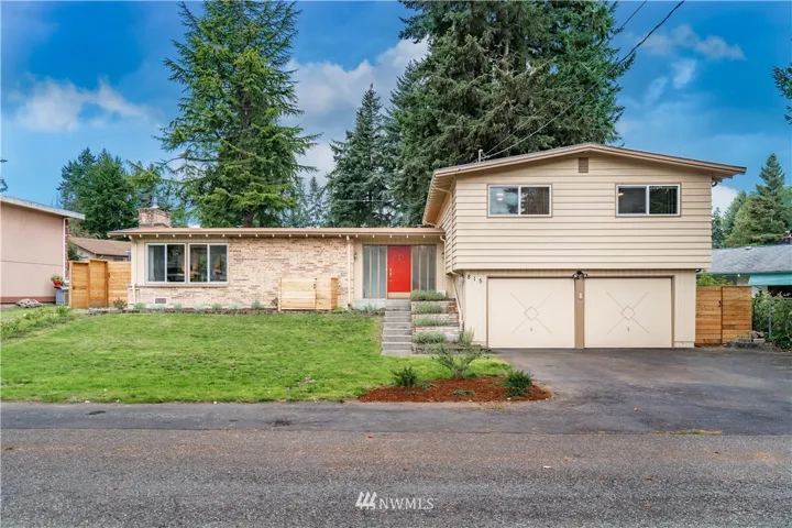 A great floor plan for privacy and a busy lifestyle.