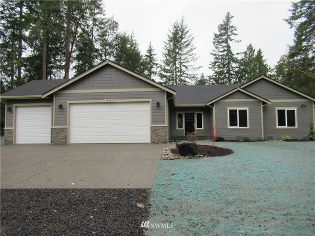 Pictures of same floorplan! Home under construction.