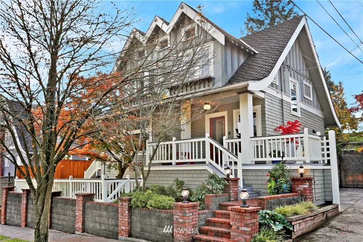 1715 E Roy St Seattle WA 98112.  North Capitol Hill restored/remodeled Craftsman top to bottom!