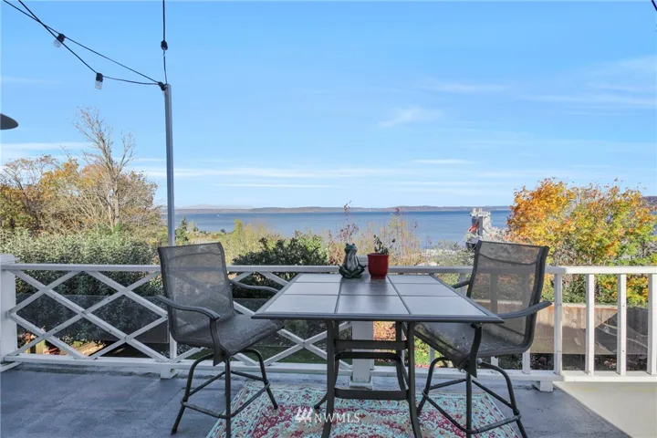 Main level deck overlooking Commencement Bay