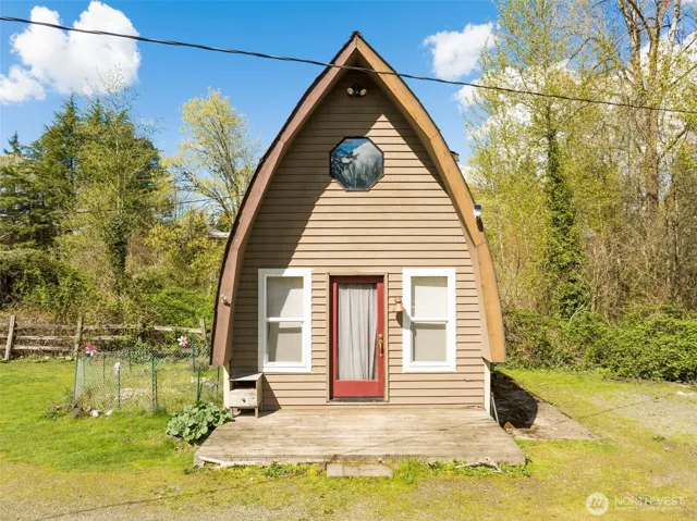 8057 118th Avenue Se, Newcastle, WA 98056