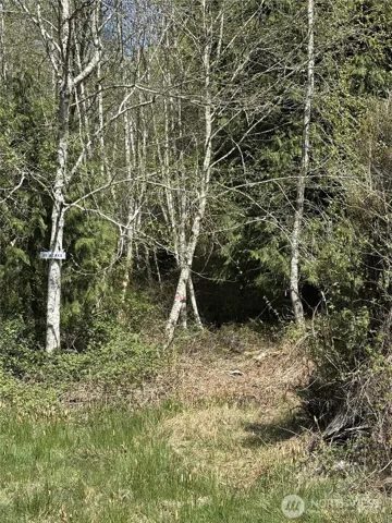 Property entrance from the parking area