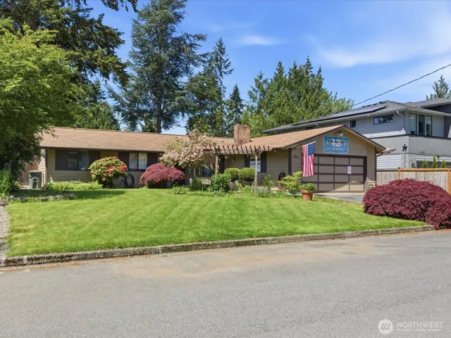 1921 169th Avenue Ne, Bellevue, WA 98008