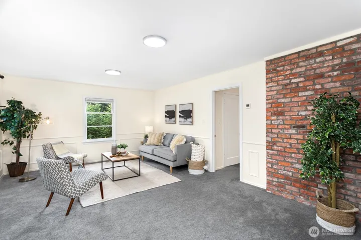7658 Ne 12th Street, Medina, WA 98039