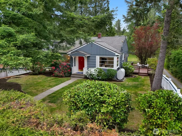 7658 Ne 12th Street, Medina, WA 98039