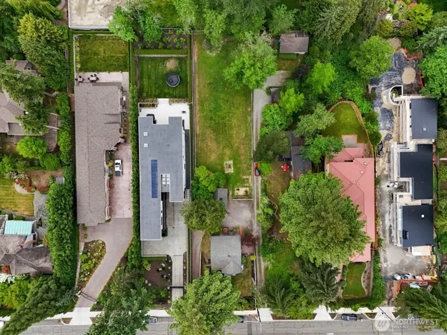 7658 Ne 12th Street, Medina, WA 98039