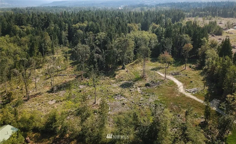 7.69 acres off E. Goforth Road