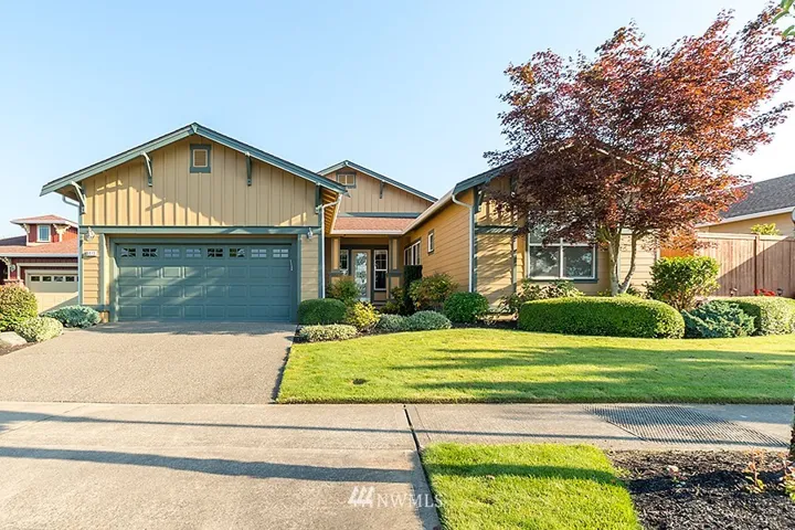 Welcome home to Jubilee! You'll love Camano Loop - quiet streets, relaxing atmosphere. Easy access to freeway & amenities!