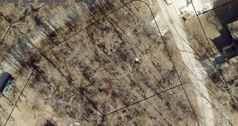 Aerial map of property and surrounding area