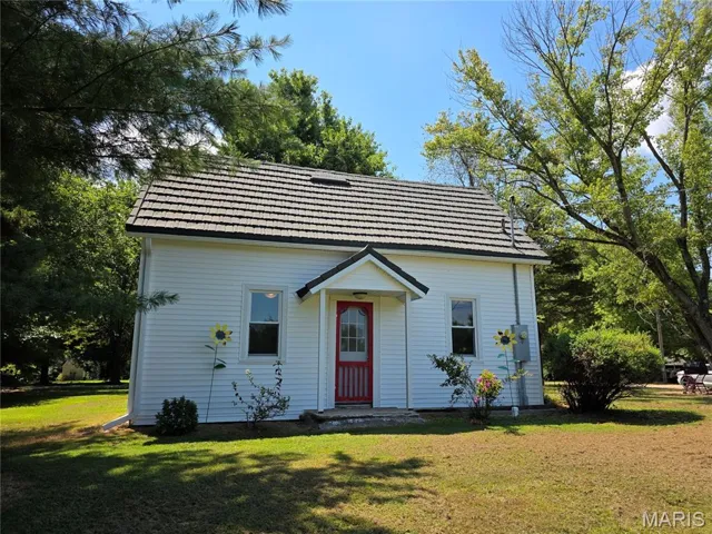 View of front of home with a front lawn