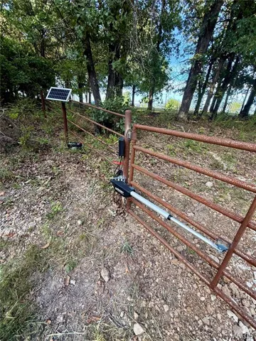 Gate with solar panels