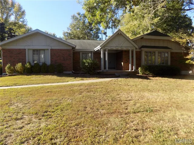 4 BED ROOMS   3 FULL BATHS