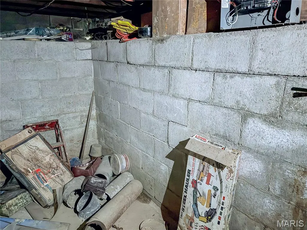 1170