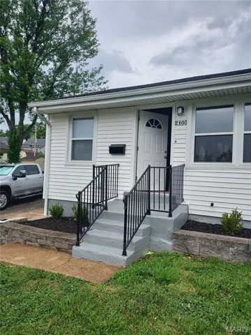 Welcome Home to 2103 Huntington Ave.  Ready for a new tenant.