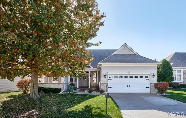 Welcome to 328 Seahawk Drive in Lake St. Louis!